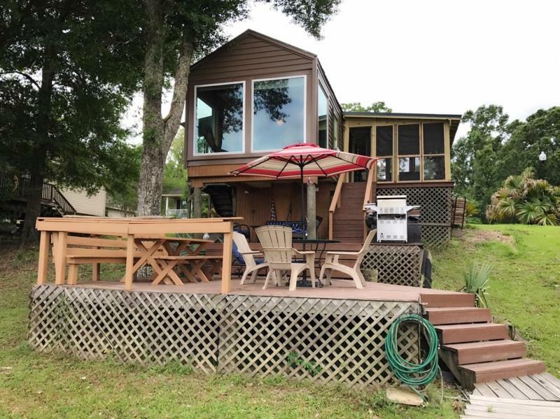 Cozy Cabin On The Bayou Maurepas Bagian luar foto