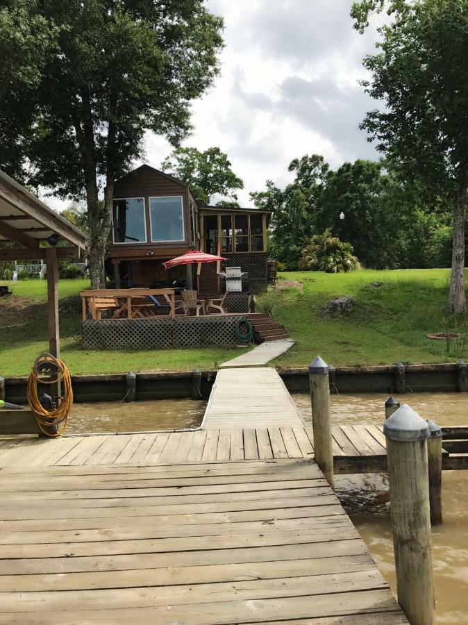 Cozy Cabin On The Bayou Maurepas Bagian luar foto