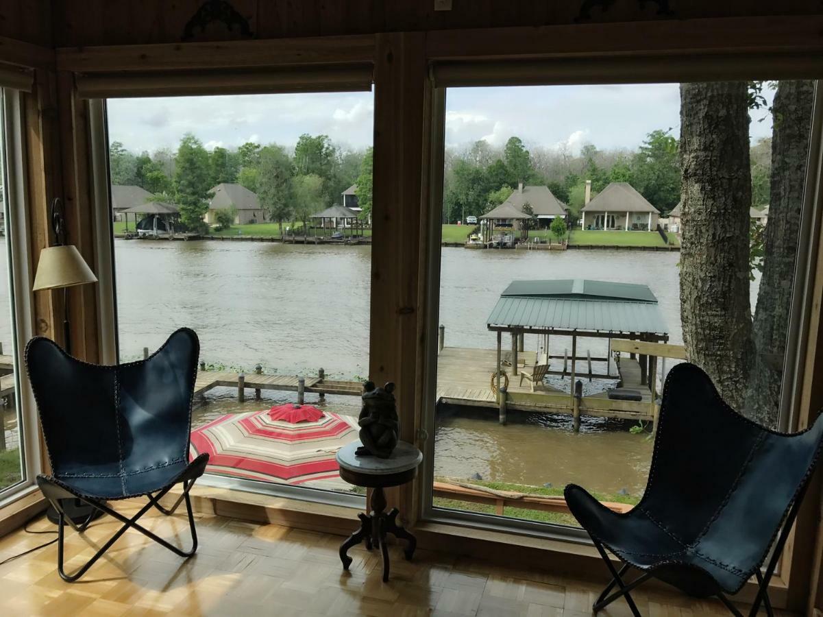 Cozy Cabin On The Bayou Maurepas Bagian luar foto